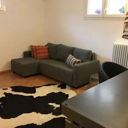 Villa Indipendente Con Giardino