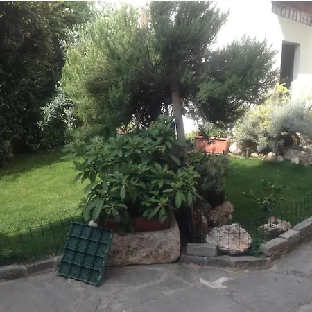 Villa Indipendente Con Giardino 度假居